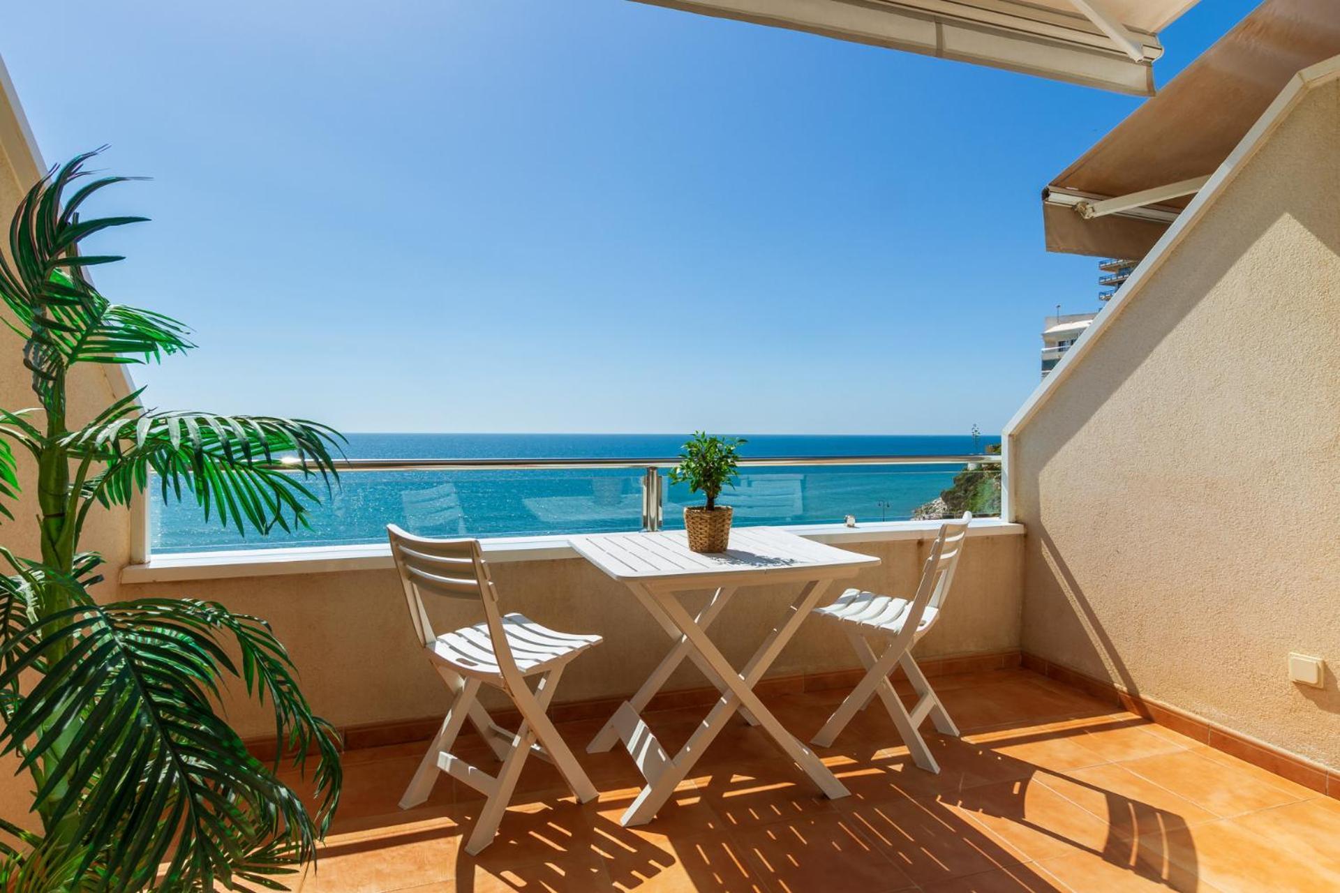 Roca Chica - Parking - Frente Playa - Terraza - Wifi - Bajondillo Y Carihuela Daire Torremolinos Dış mekan fotoğraf